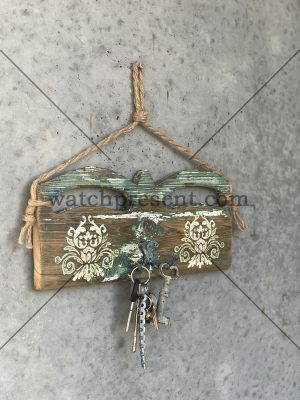 Винтажная ключница ручной работы (из дерева)
